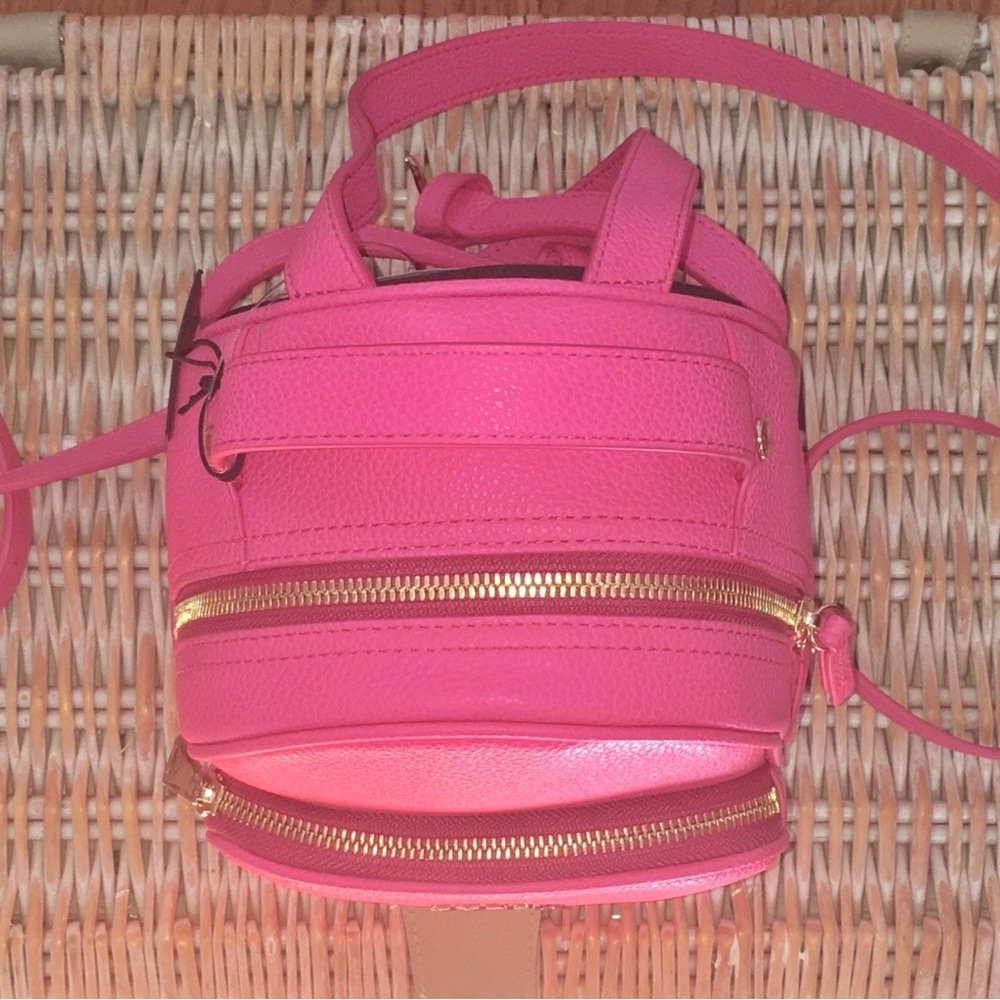 FURLA HOT PINK FRIDA MINI VITELLO LEATHER BACKPACK GOLD ZIP UP PURSE - Picture 4 of 6